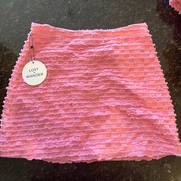 🚨CLEARANCE🚨 Lost + Wander Paloma Pink Mini Skirt Set NWT Size S - Picture 4 of 5